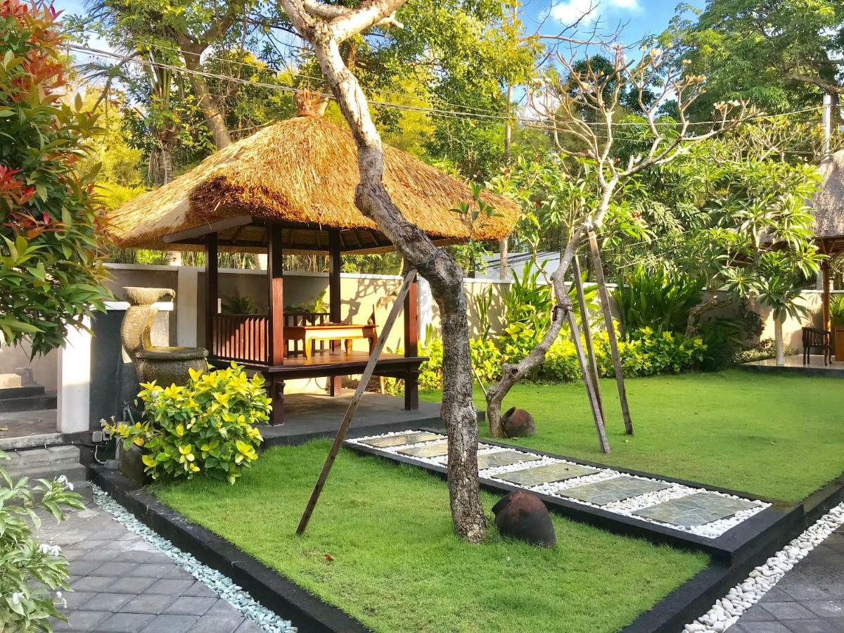 The Celuk Homestay ジンバラン エクステリア 写真
