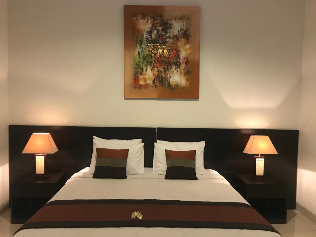 The Celuk Homestay ジンバラン エクステリア 写真